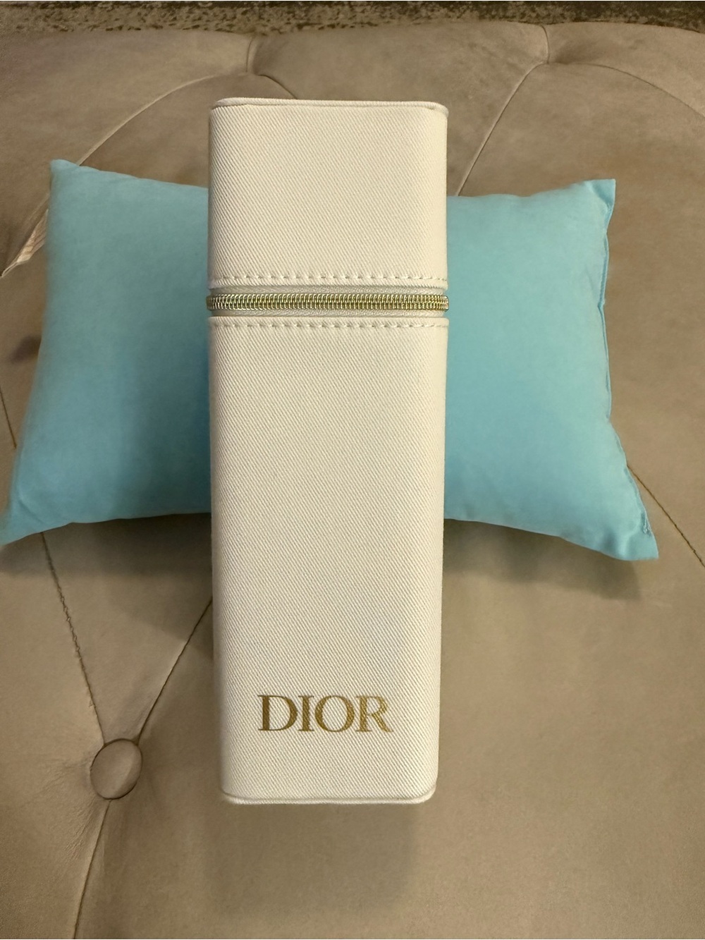 NEW-Dior Brush Holder & 3 Full Size Dior Make-up Brushes
